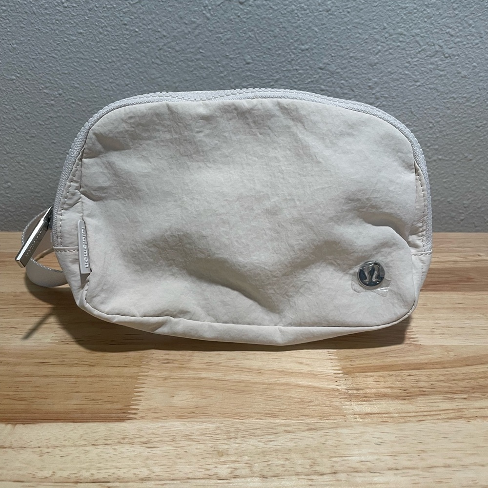 Lululemon Athletica Everywhere Belt Bag - Size: OS - Color: White Opal - NWT